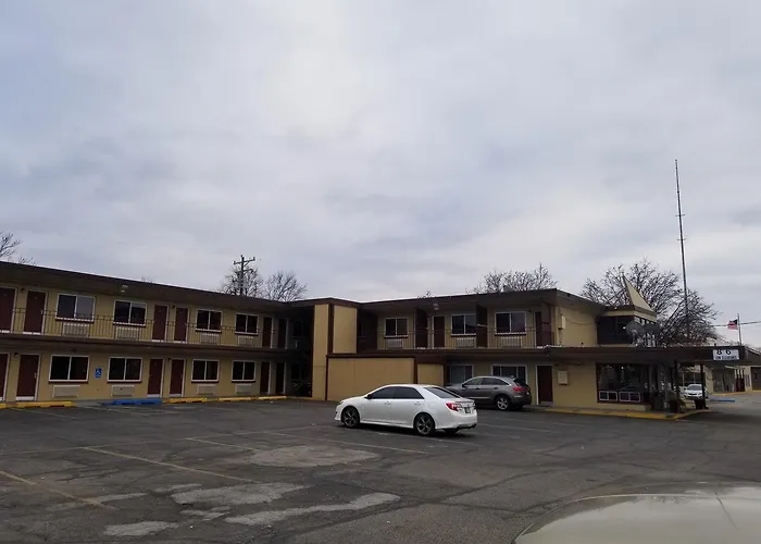 Travelodge By Wyndham Terre Haute