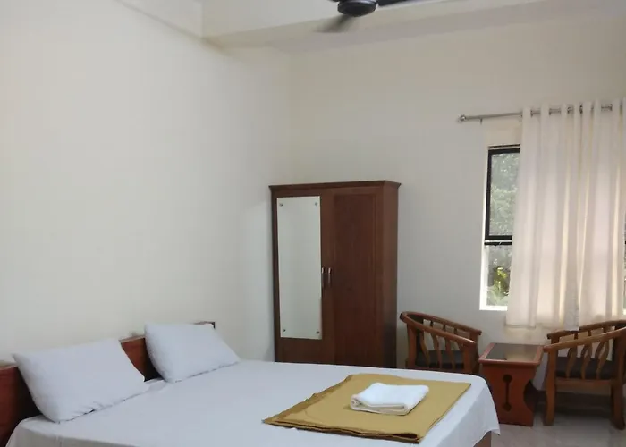 Manjira Lodge