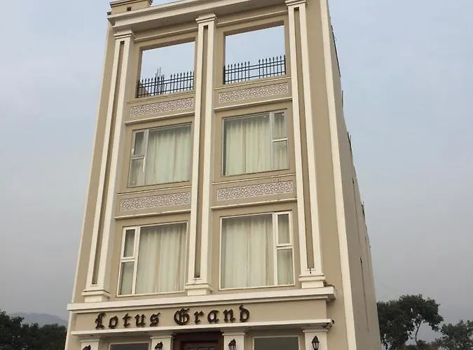 Lotus Grand Akm