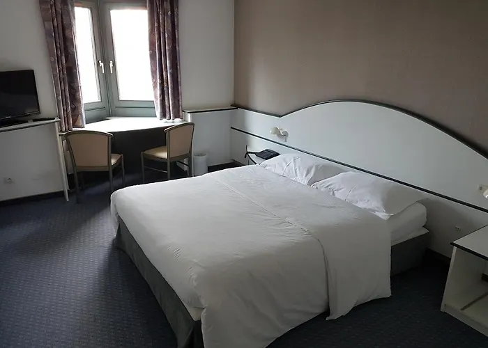 Hotel Restaurant La Tour Romaine - Haguenau - Strasbourg Nord