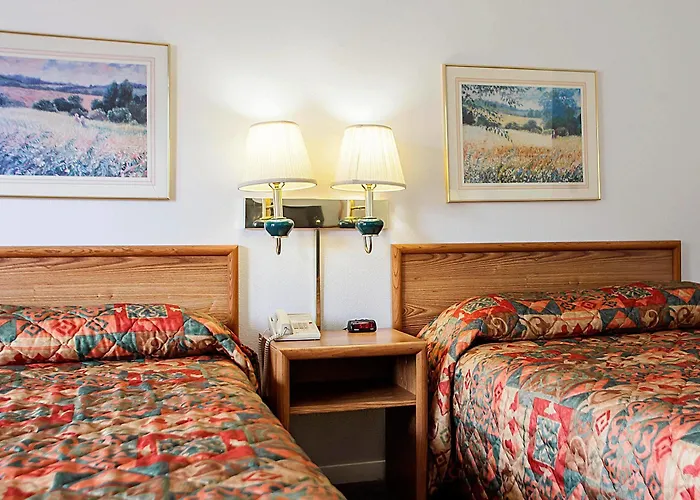 Econo Lodge West Liberty