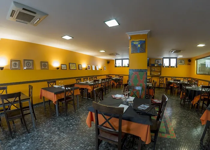 Hotel Asador O Callejon De Belchite