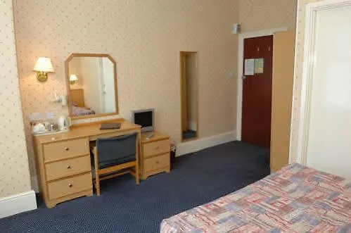 Eliot Hotel