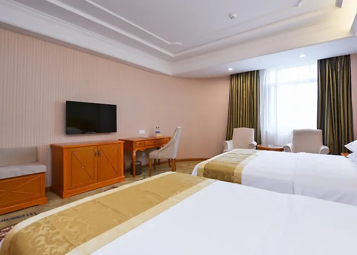 Vienna Hotel Nanjing Pukou Middle Puzhu Road
