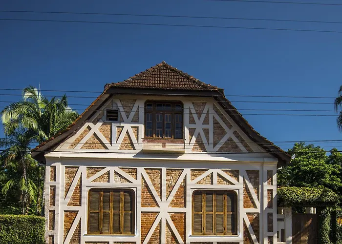Casa da Estacao - Não é hotel, não é pousada é a casa mais charmosa de Morretes!