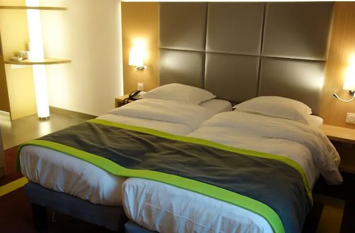 Suite Home Paris Porte De Chatillon