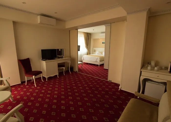 Msr Port Hotel