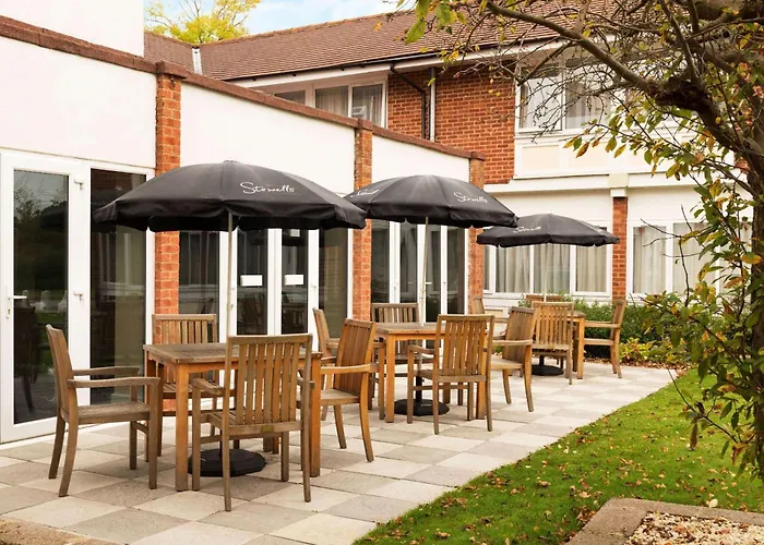 Riverside Hotel