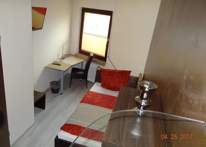 Hotel H4 Easy