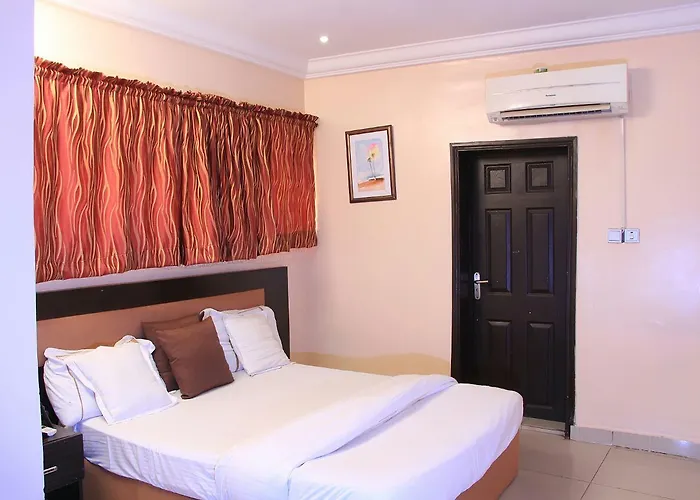 Chantella Suites