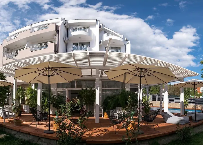 The Mint Villa - Saint Vlas