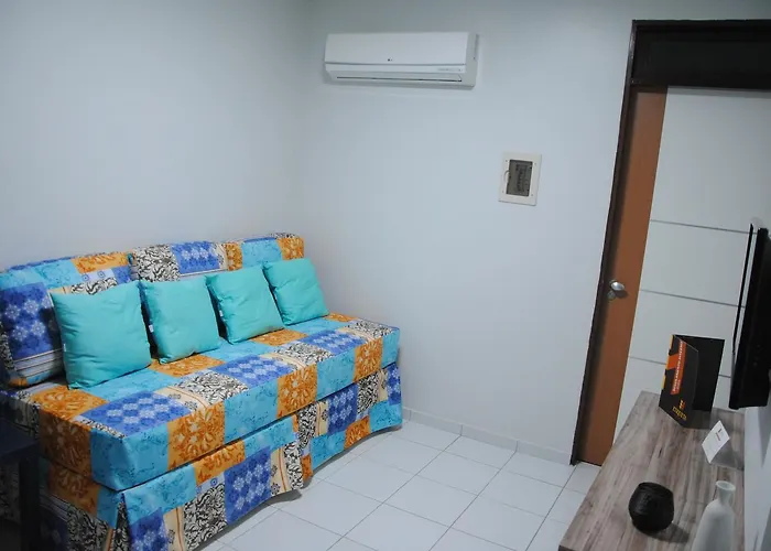 Etiqueta Hotel