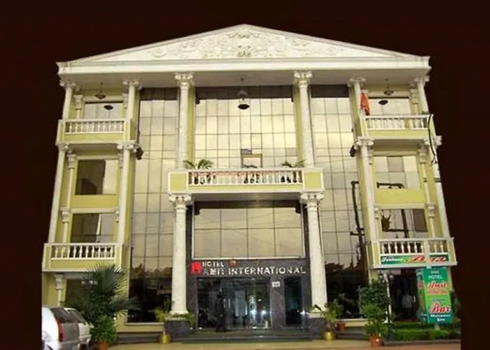 Hotel Amit International