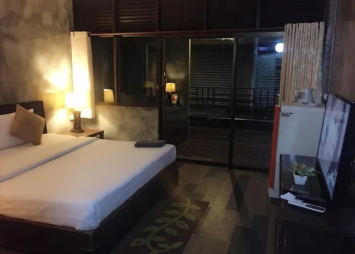 Crescent Bay Resort