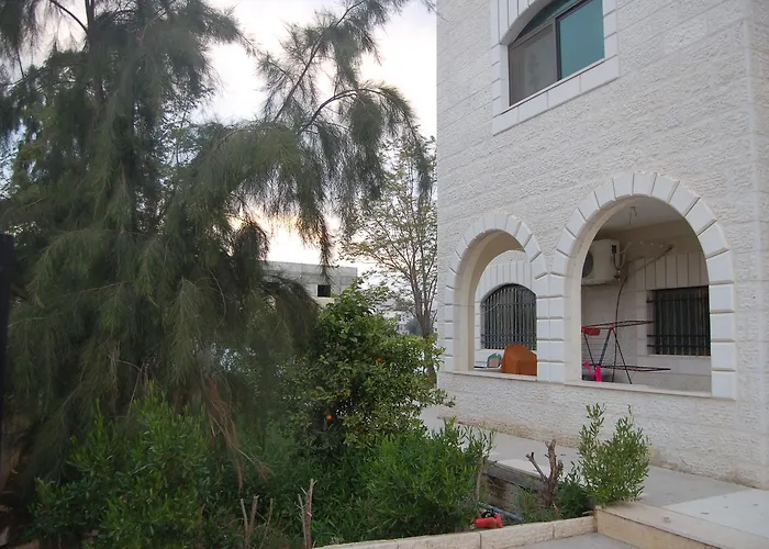 Jericho Waleed'S Hostel