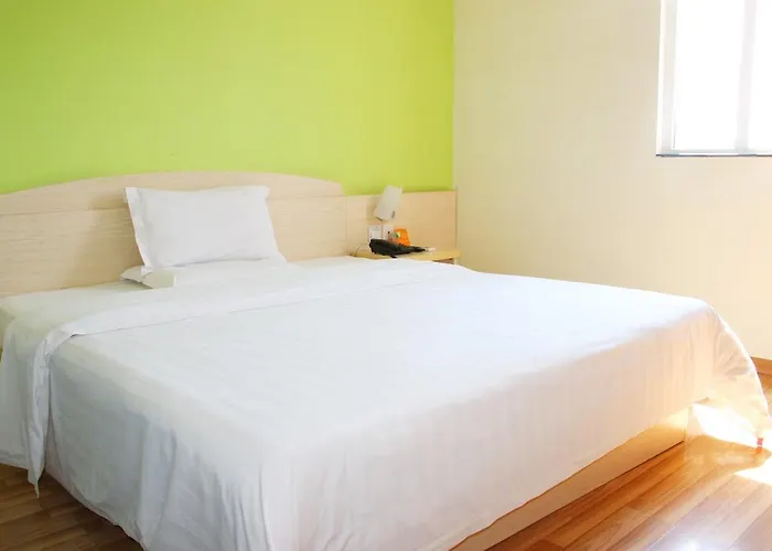7Days Inn Nanjing Xinjiekou Shanghai Road Subway Station