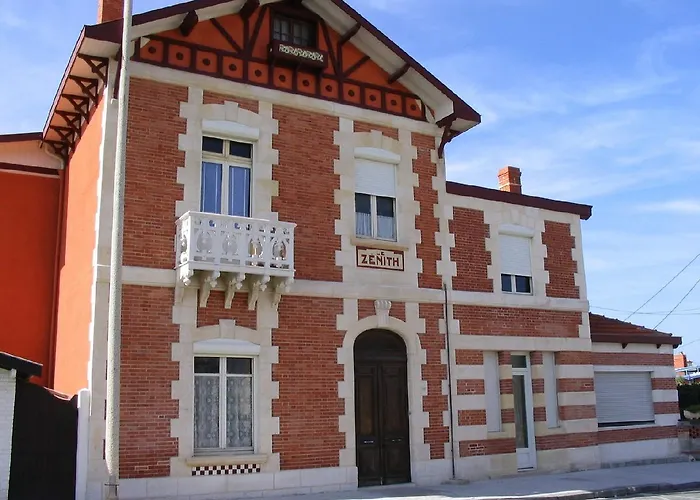Villa Zenith Hostel - La Maison Lacanau