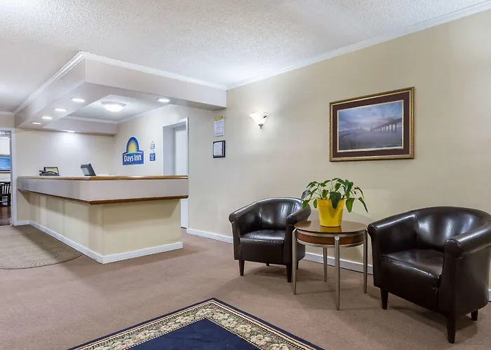 Days Inn By Wyndham Summerton