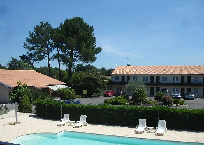 Hôtel Restaurant Les Bruyères Saint-Médard-en-Jalles