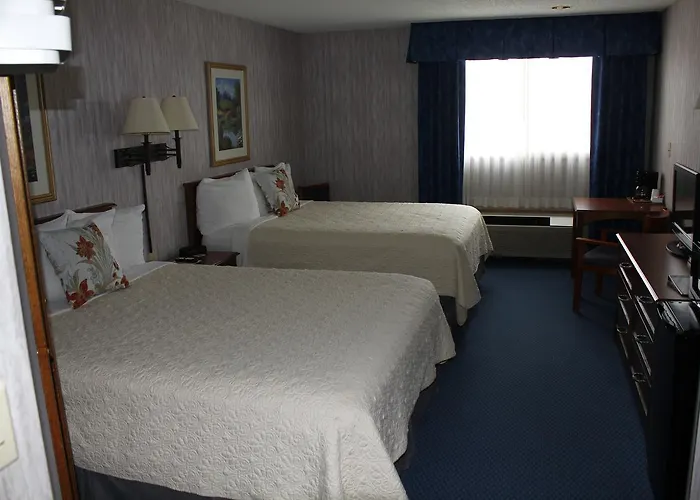 Baraga Lakeside Inn