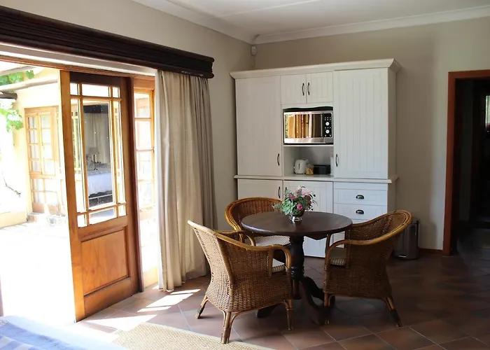 Oranje Guest Farm