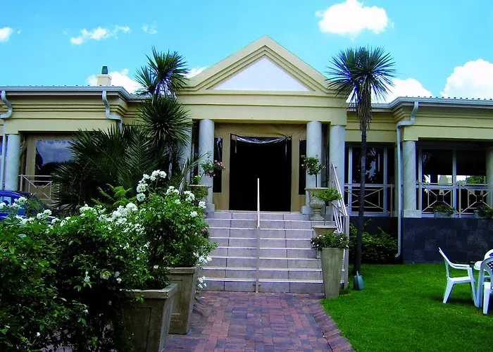 Lajava Guest Lodge