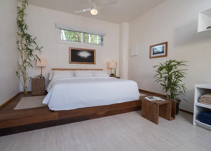 Moana Surf Resort