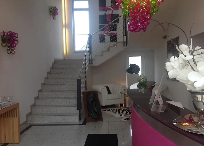 Ressmann'S Residence