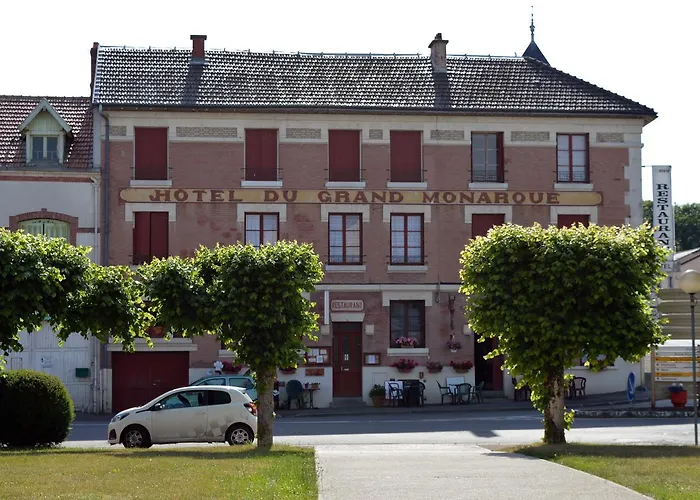 Hotel Du Grand Monarque