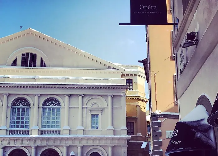 Opera Chambre & Gourmet