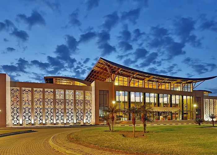 L' Amphitrite Palace Beach Resort & Spa