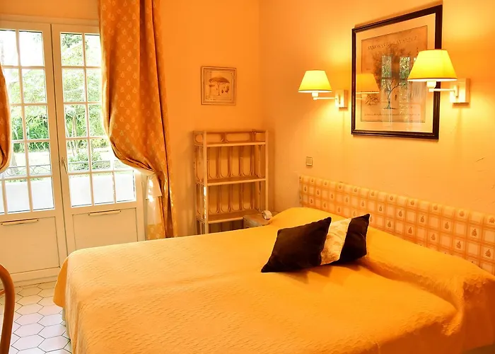 Hotel Les Mazets Des Roches