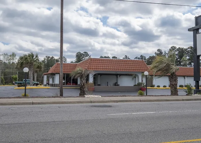 Ramada By Wyndham Walterboro