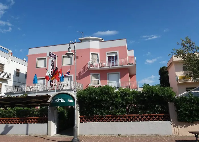 Hotel Ellymar