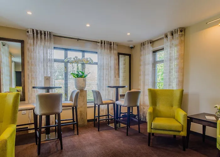 Cae Court Hotel