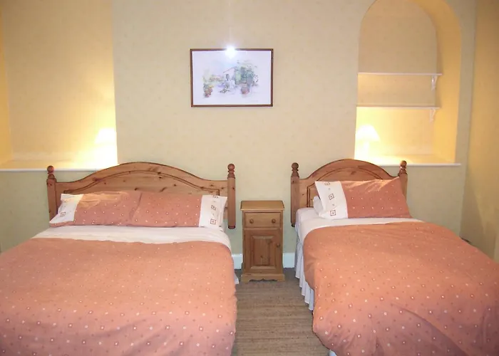 Canterbury Hotel Cottages And Apartment'S