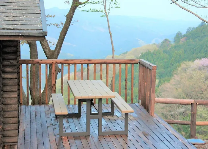 Shomarutoge Garden House