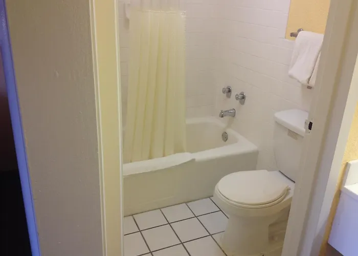 Budget Inn Express Bristol
