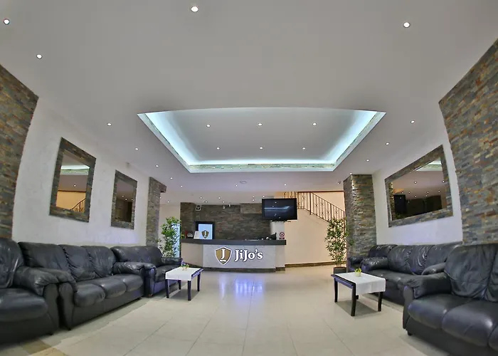 Jijo'S Hotel