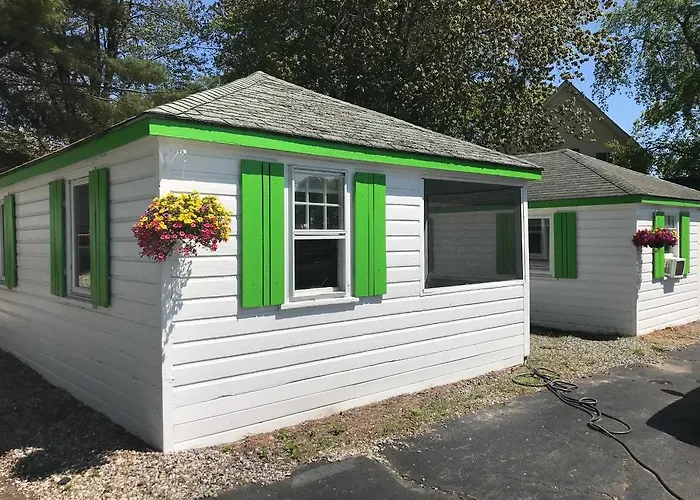 Lighthouse Cabins