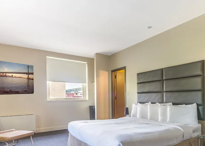 Nuru Binghamton Downtown Hotel