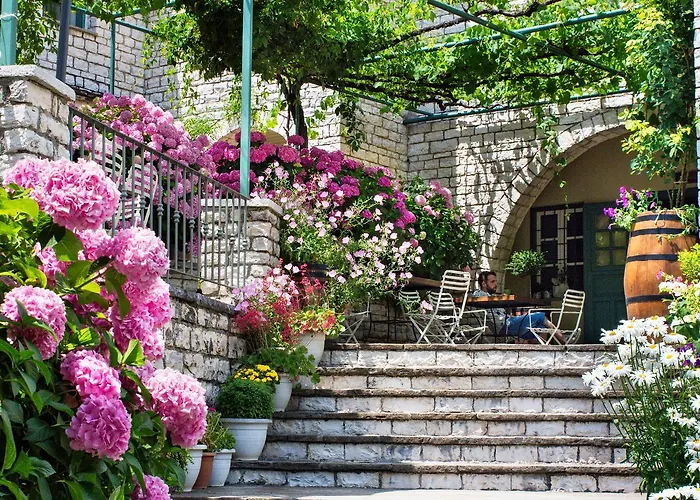 Zissis Hotel