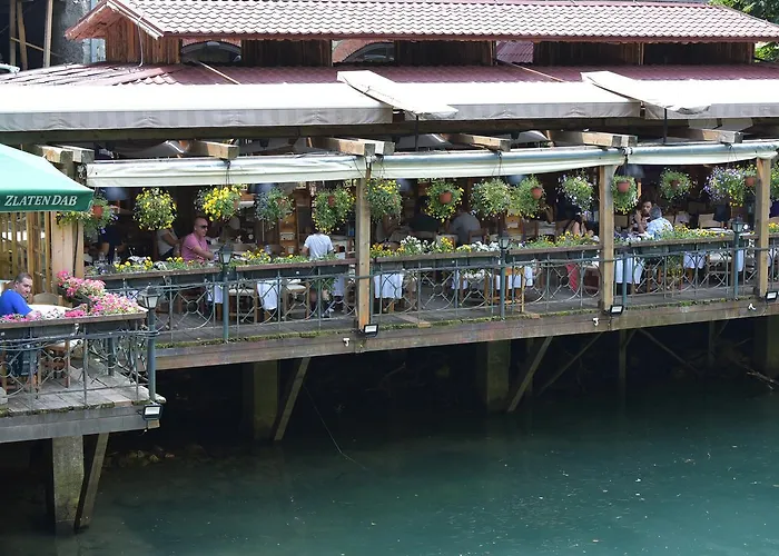 Canyon Matka Hotel