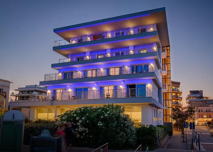 Hotel Tritone