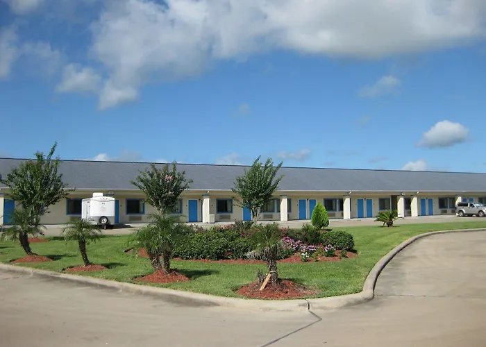 Scottish Inns And Suites