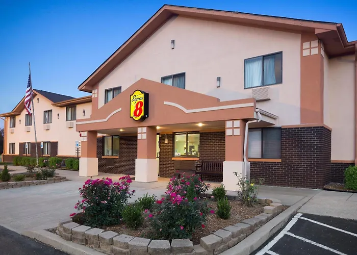 Super 8 By Wyndham Mayfield