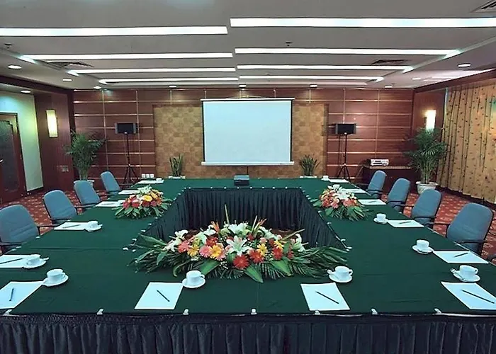 Shanyang Jianguo Hotel