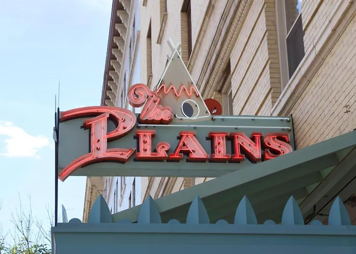 Historic Plains Hotel