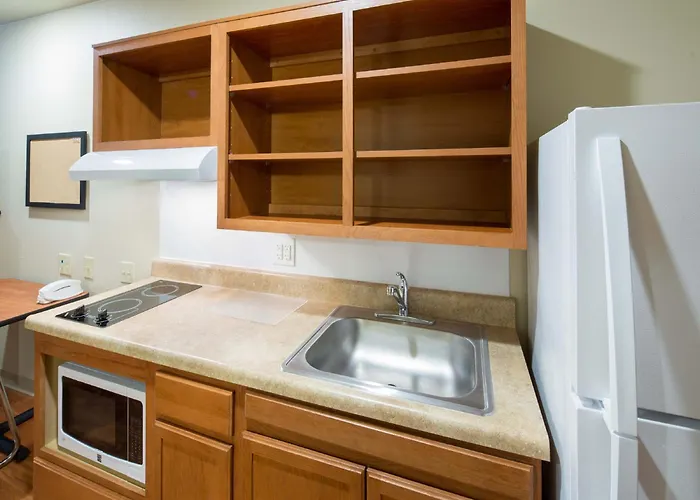 Woodspring Suites Junction City