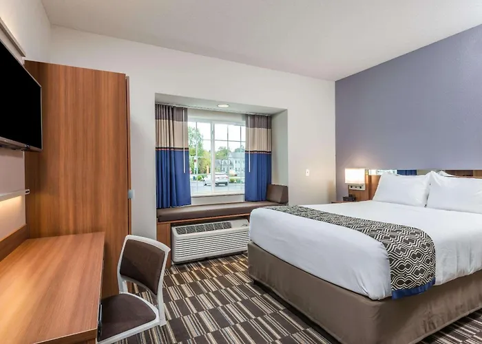 Microtel Inn & Suites By Wyndham Altoona